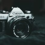 A picture of a camera on top of piece of cloth as a representation of one of the cases mentioned on this article related to the AI Art.